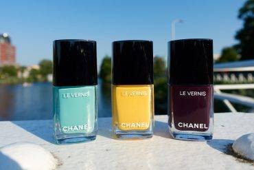 Chanel Longwear Nail Colour nagellak Chanel 590 - Verde Pastello, Chanel 592 - Giallo Napoli, Chanel 628 - Prune Dramatique