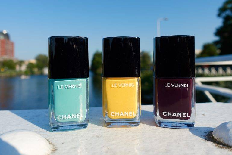 Chanel Longwear Nail Colour nagellak Chanel 590 - Verde Pastello, Chanel 592 - Giallo Napoli, Chanel 628 - Prune Dramatique