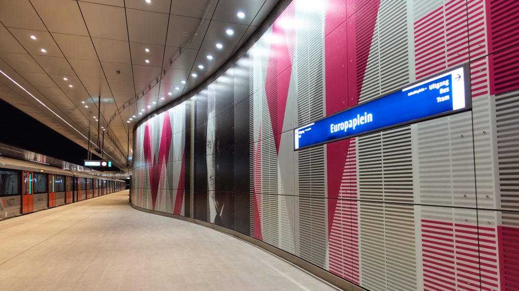 Noord/Zuidlijn station Europaplein